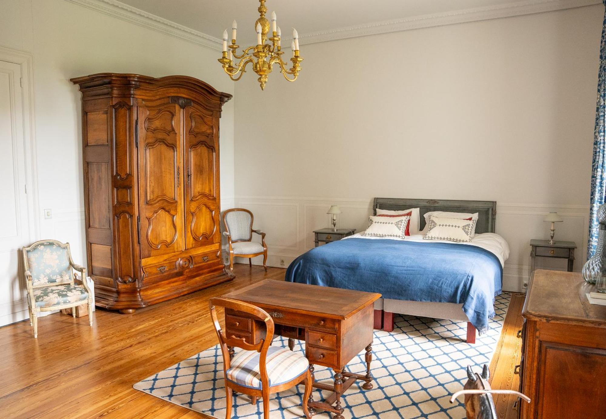 Château de Lussac Lussac  Quarto foto