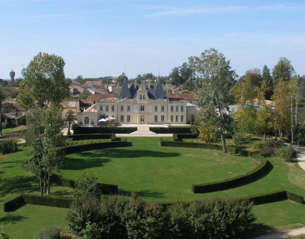 Château de Lussac Lussac  Exterior foto